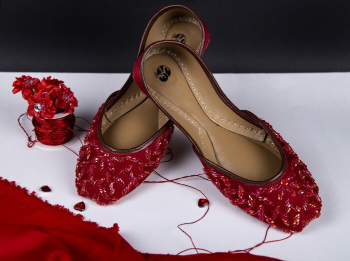 maroon khussa for her
