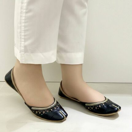 black khussa for her