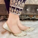 Off-white pearls embroidered khussa