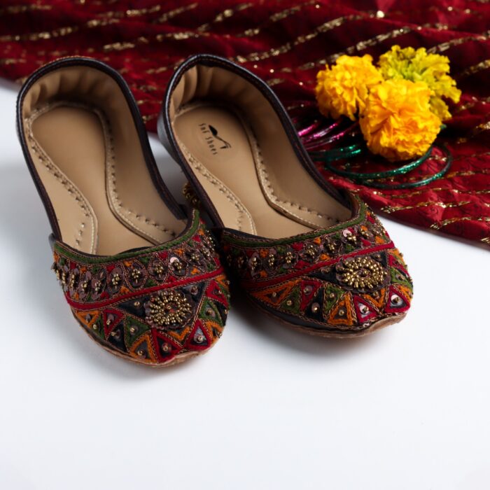 Cocoa Charm Traditional Formal Khussa - Handcrafted Pakistani Footwear