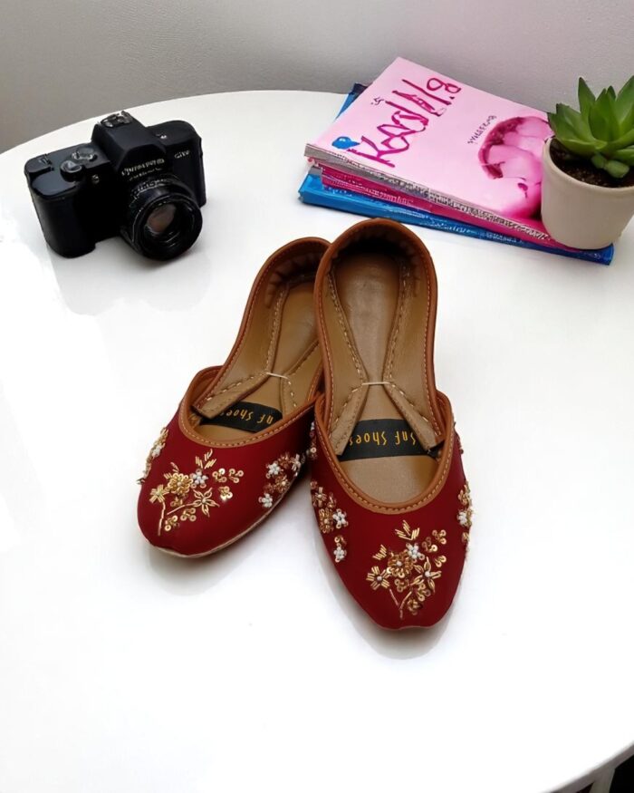 maroon khussa for her