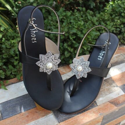 Black Sandal With Flower Bunch