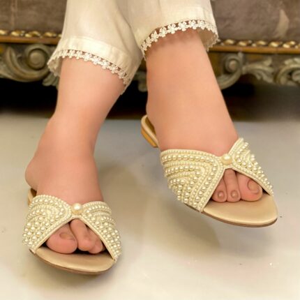 White Flats With White Pearls