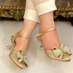 Pearls Bow Heel In Fawn