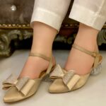 beige bow sandals for her