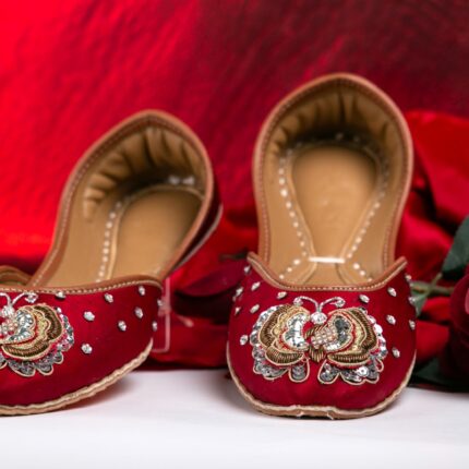 maroon khussa for her