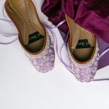 Lilac Khussa With White Pearls