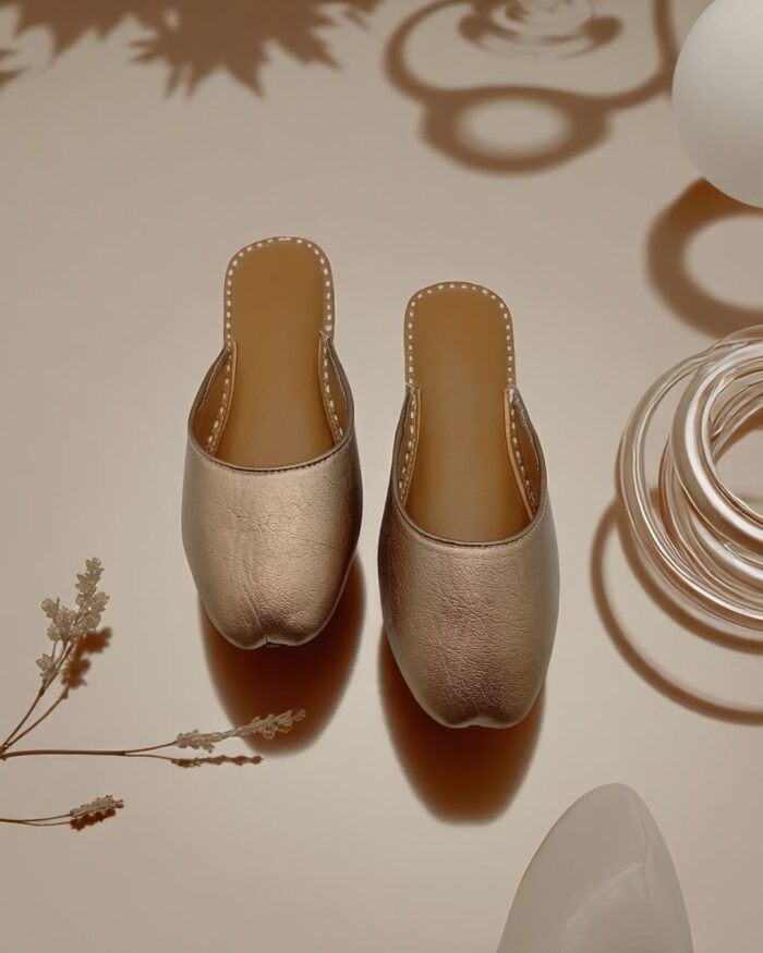 Khussa Slipper In Bronze