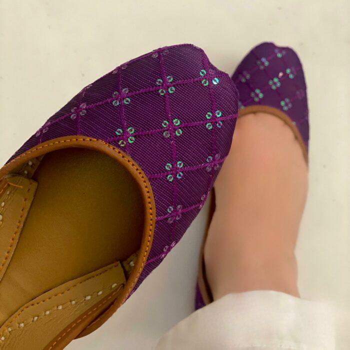 Purple khussa With Thread Stars