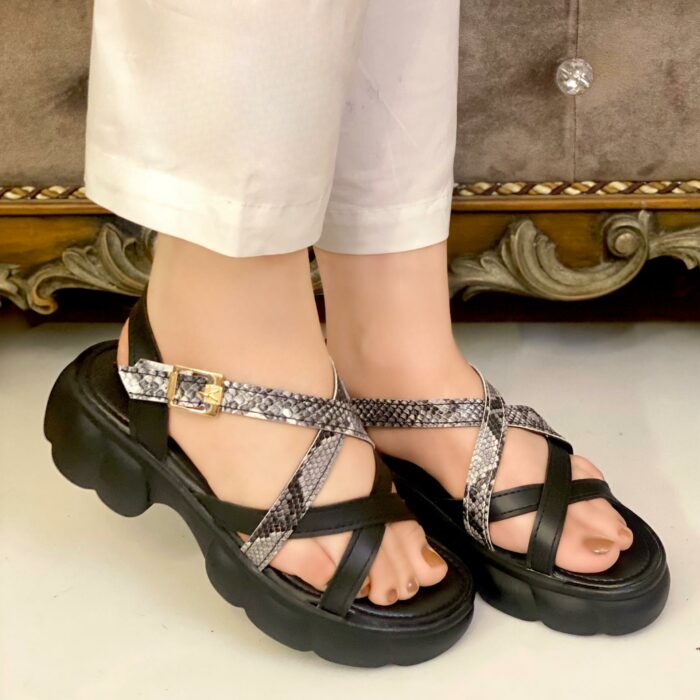 Chunky Sandals for women in black