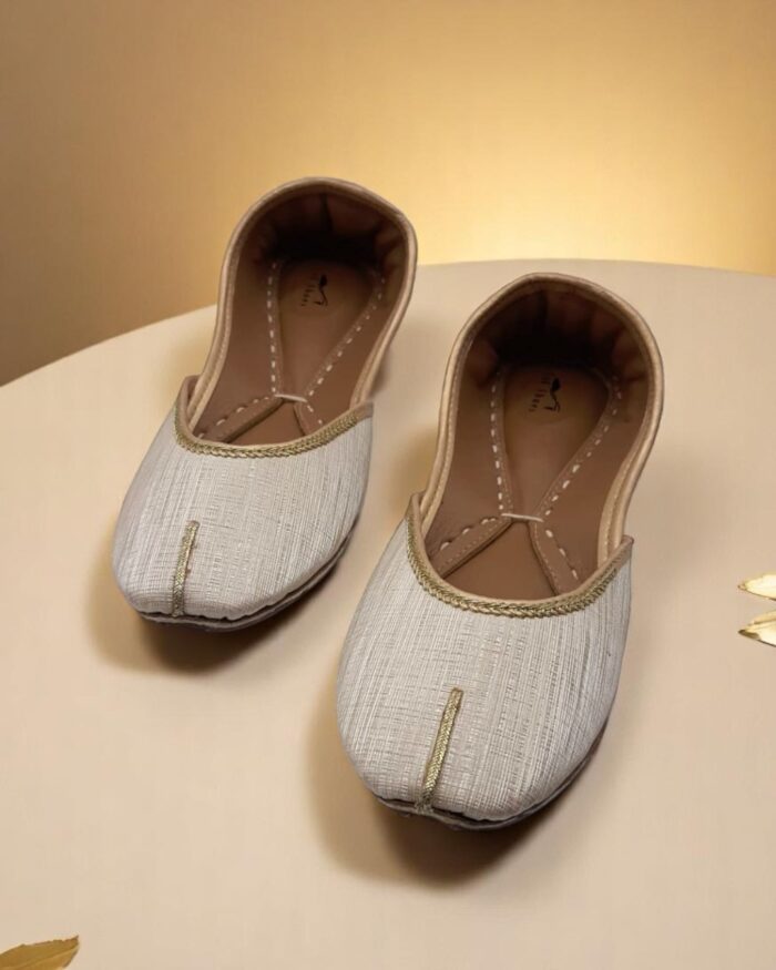 White khussa For Her-2158