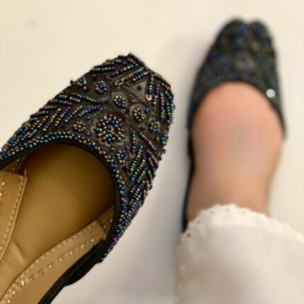 black khussa for her