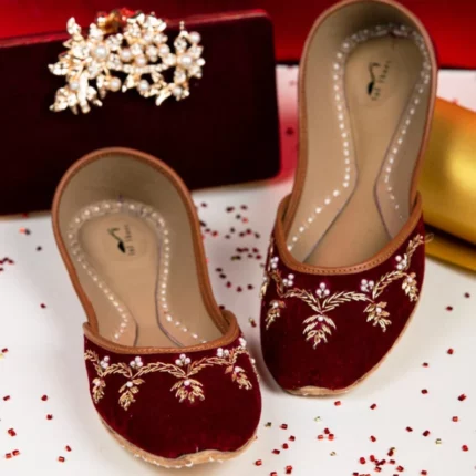 2253 Maroon Velvet khussa for her