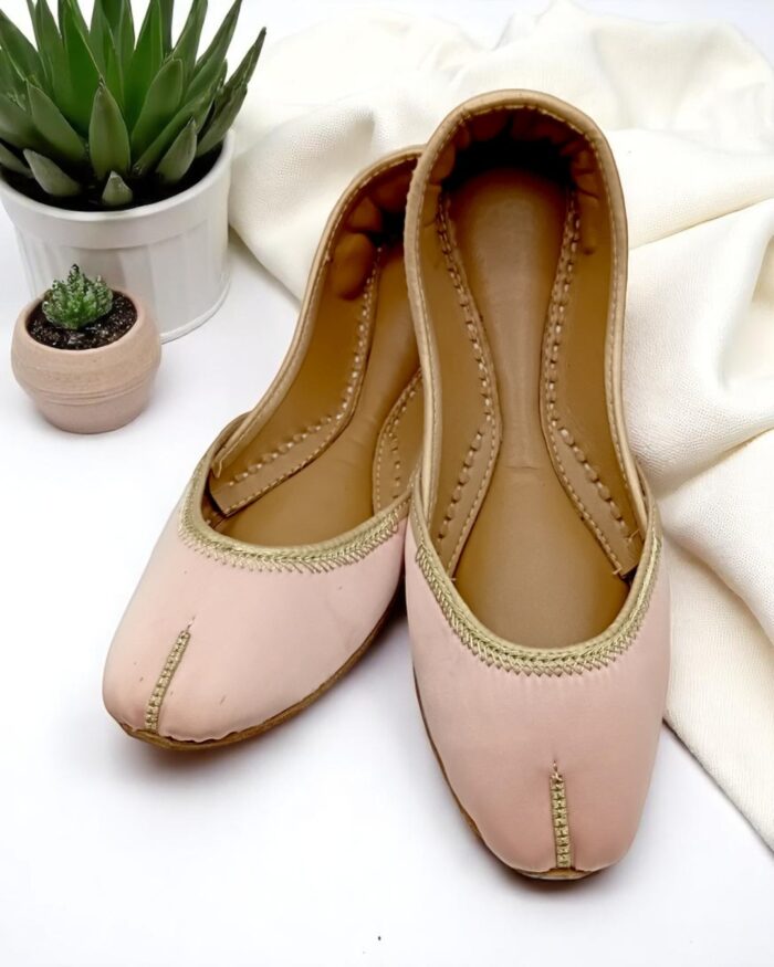 Casual L.Pink Khussa For Her