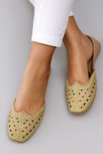 Golden Tilla Khussa For Her