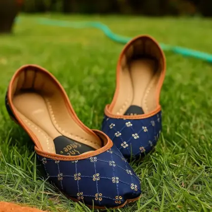 blue stars khussa for her