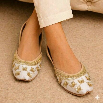 Off White Embroidered Khussa For her - 2132