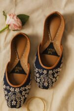 Starlight Black Embellished Khussa