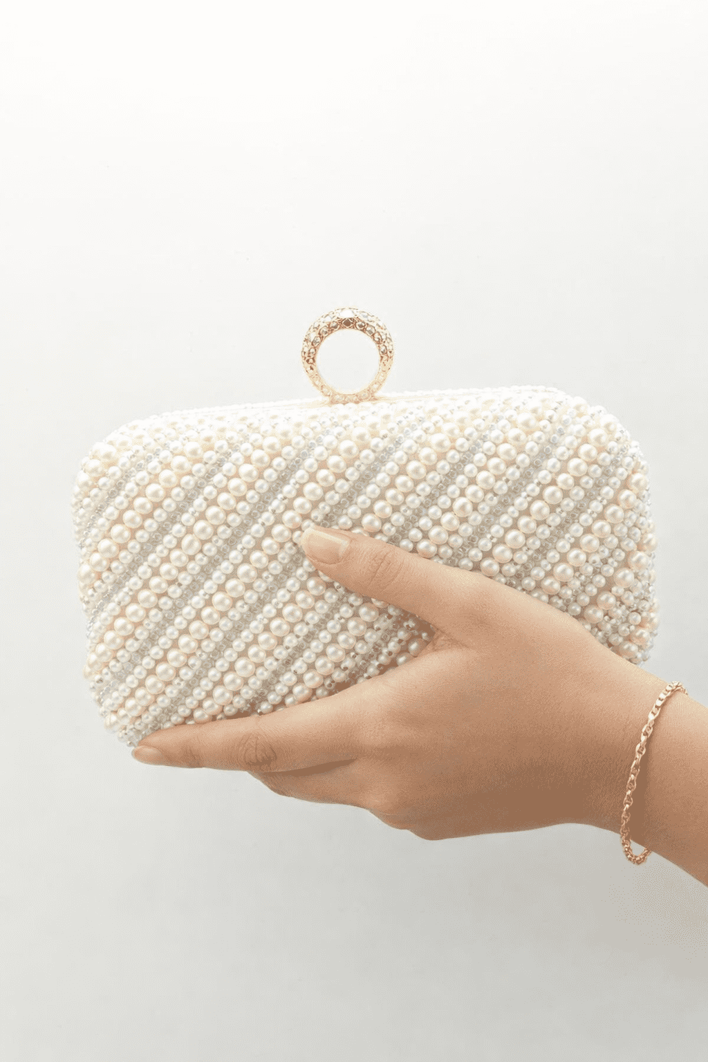White Pearls Clutch For Her White Pearls Clutch For Her