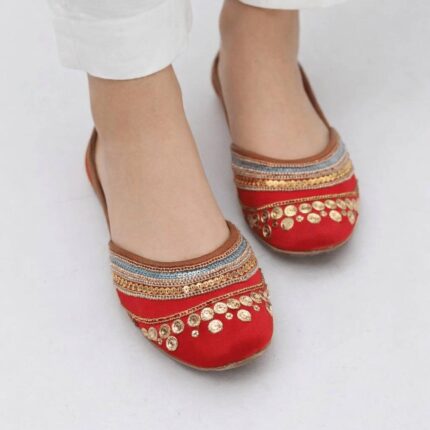 red khussa for her
