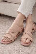 pink flats sandal for her