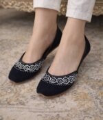 Midnight Swirl Khussa In Black For Her