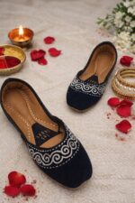 Midnight Swirl Khussa In Black For Her