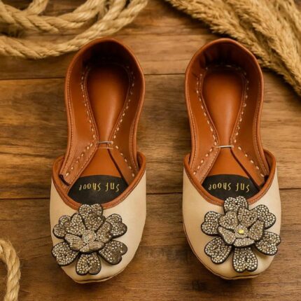 white flower bow khussa For Her-2529