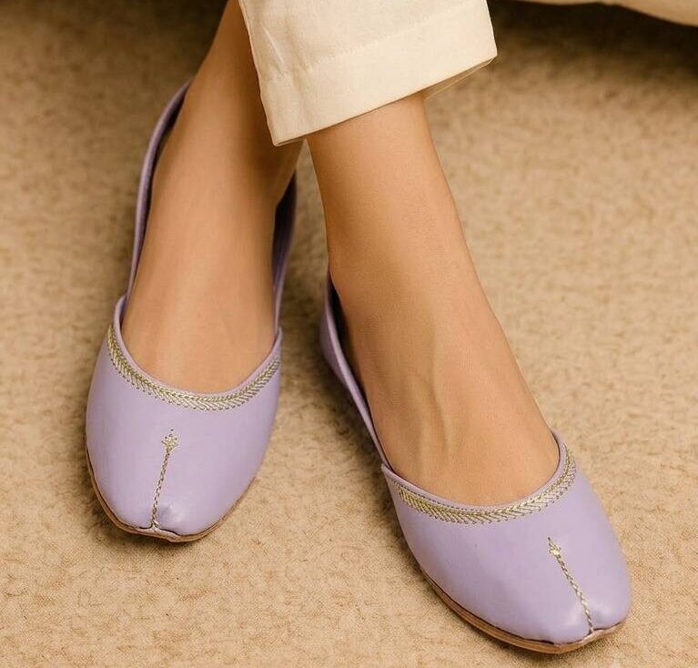 Casual Lilac Khussa For Her Casual Lilac Khussa For Her