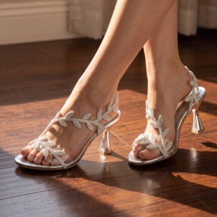 Leaf Heels In Silver