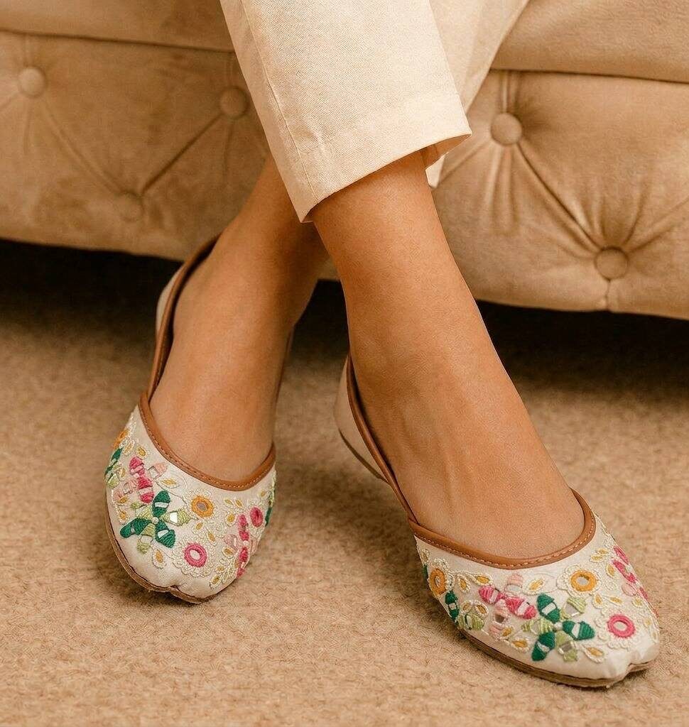 White Jutti With Multi Thread Work-2542