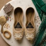 The Royal Swan Off White Jutti