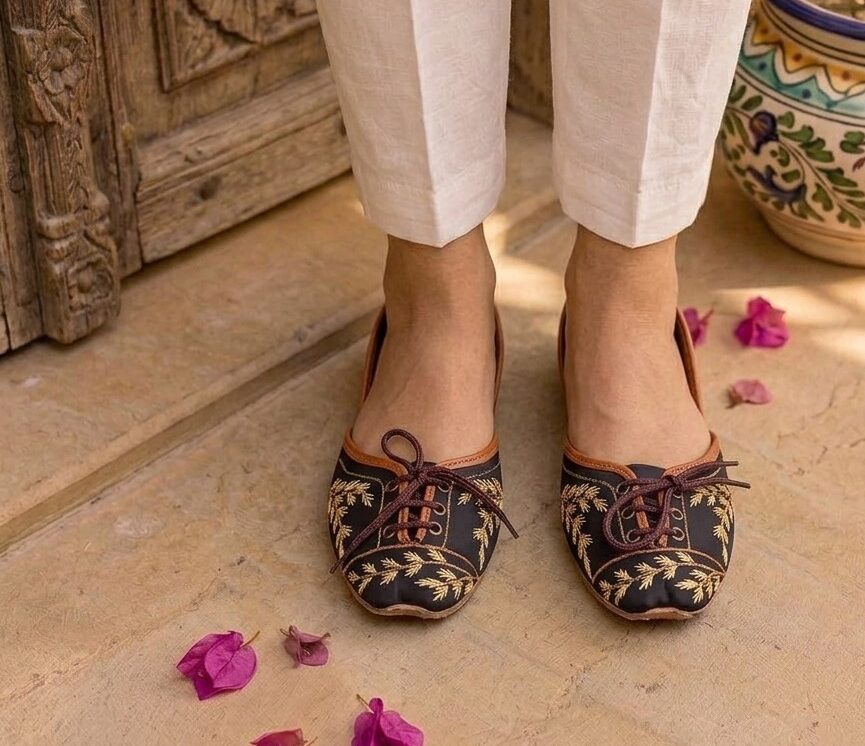 lace up black khussa for her