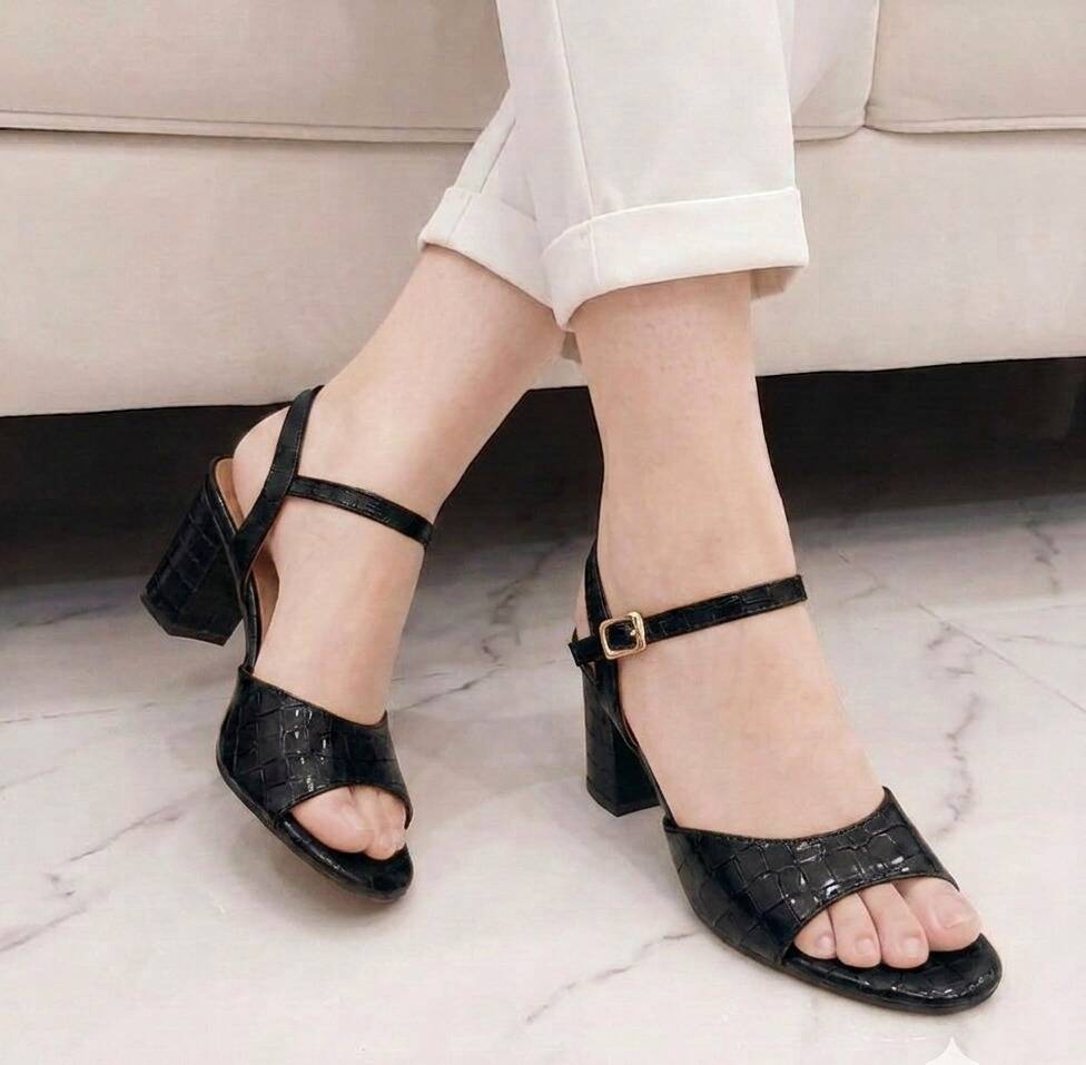 The Crocodile Black Heels For Her The Crocodile Black Heels For Her