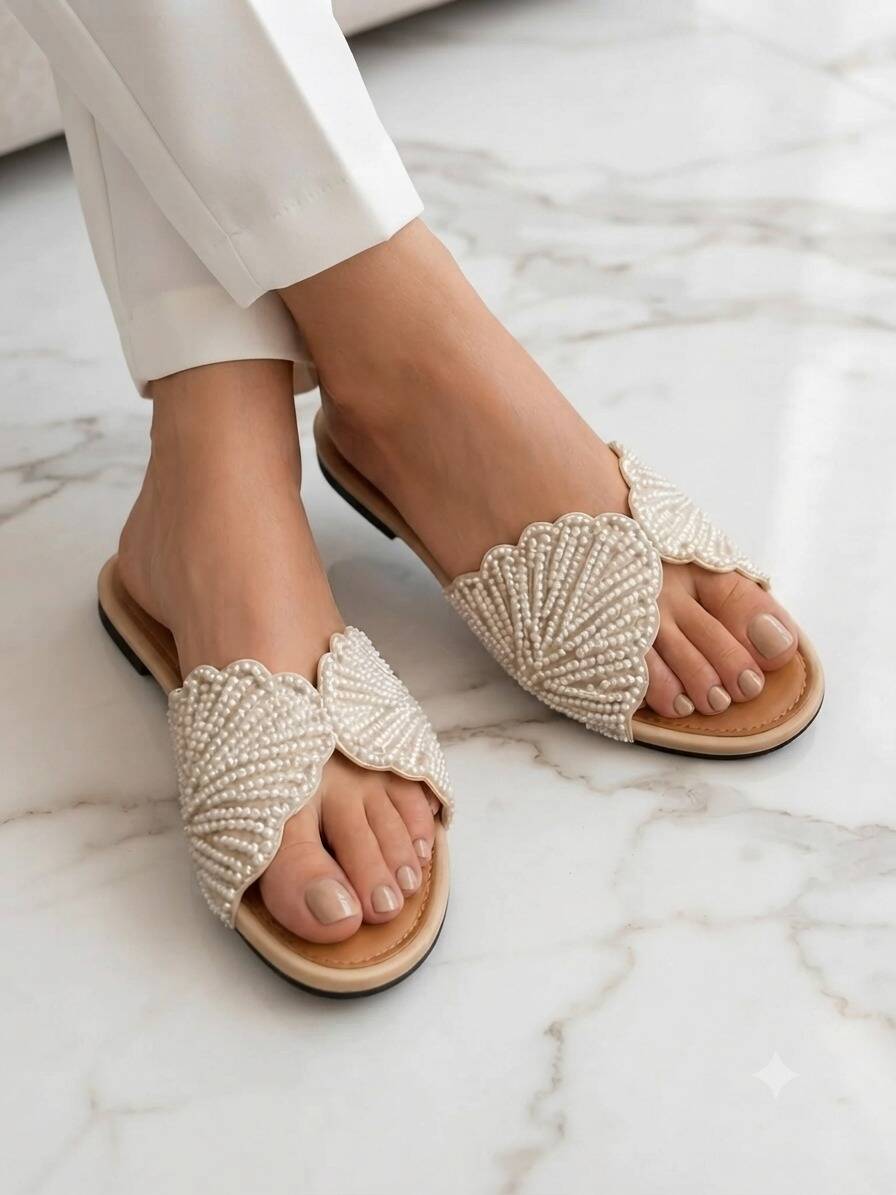 The Shell Motif Flats For Her The Shell Motif Flats For Her