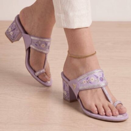 Floral Hand Painted Block Heel Kolhapuri In Lilac