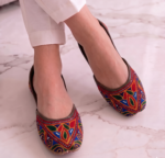 Thread Work Traditional Punjabi Jutti For Women